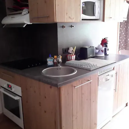 Apartment D'une Avec Balcon Amenage Et Wifi A